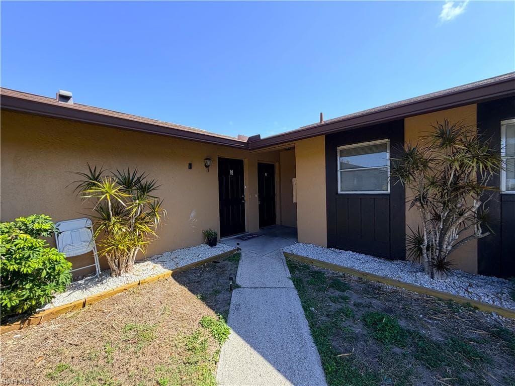 823 Gleason PKWY 2 CAPE CORAL, FL 33914