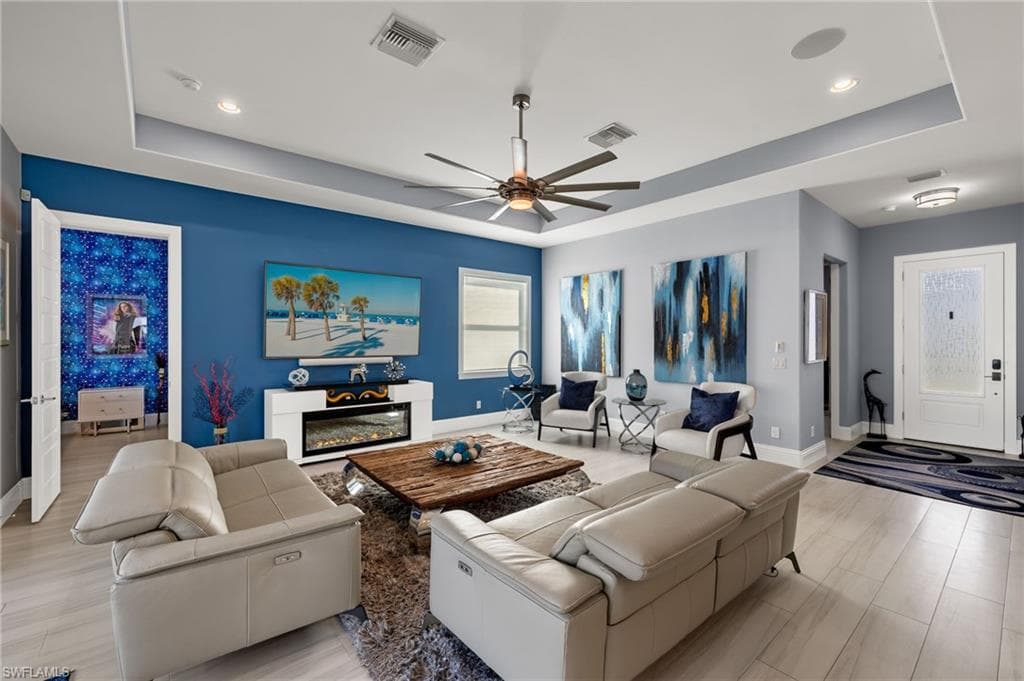 17 Willoughby DR NAPLES, FL 34110