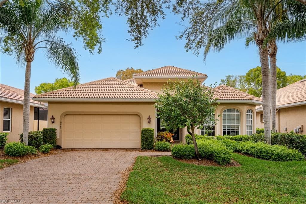 6845 Bent Grass DR NAPLES, FL 34113