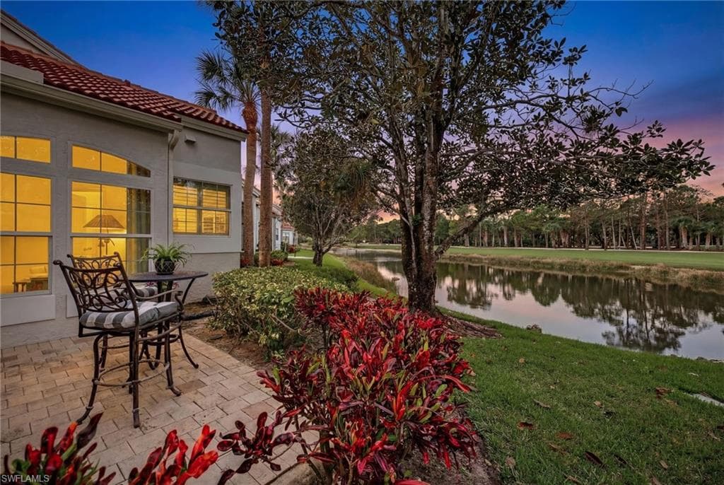 161 Amblewood LN 4-405 NAPLES, FL 34105