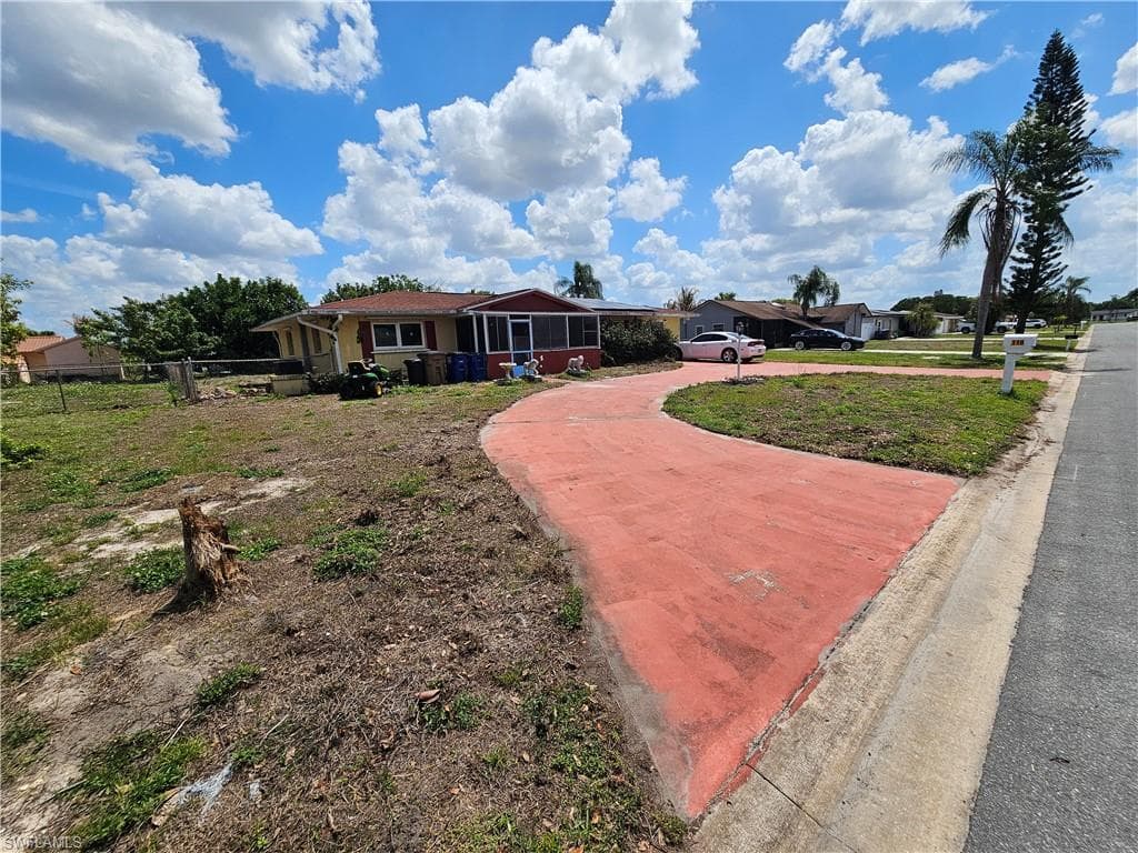116 Rowland RD LEHIGH ACRES, FL 33936