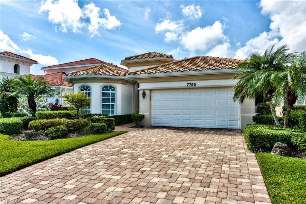 7755 Martino CIR NAPLES, FL 34112