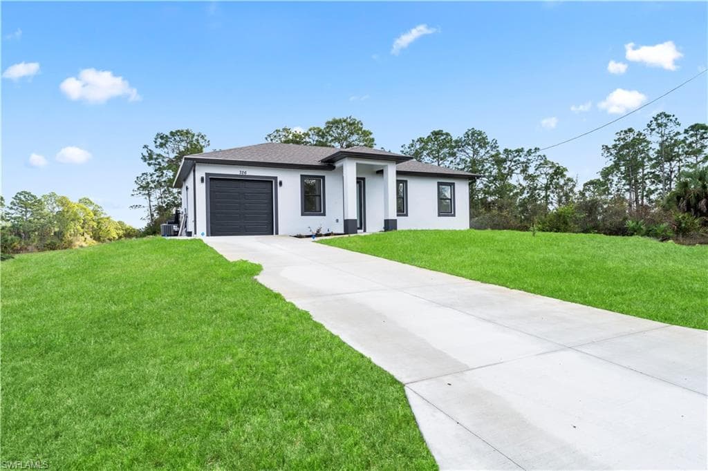 326 Louis AVE LEHIGH ACRES, FL 33936