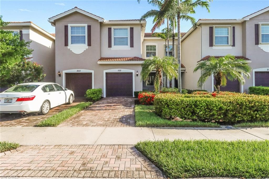 6526 Monterey PT 102 NAPLES, FL 34105