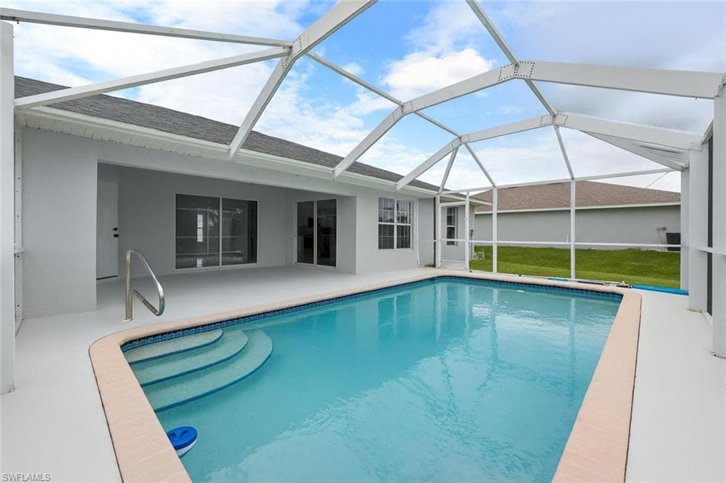 1718 NE 40th LN CAPE CORAL, FL 33909