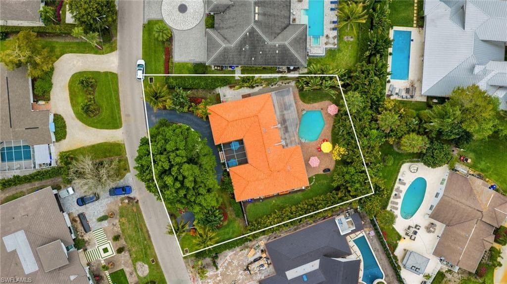 1541 Mandarin RD NAPLES, FL 34102