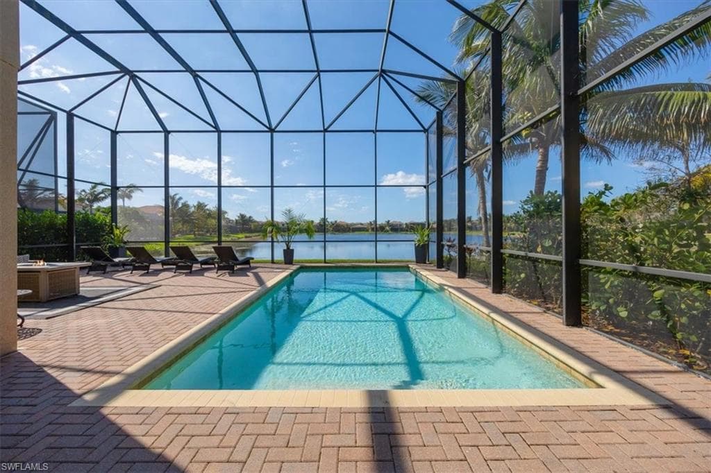 13905 Luna DR NAPLES, FL 34109