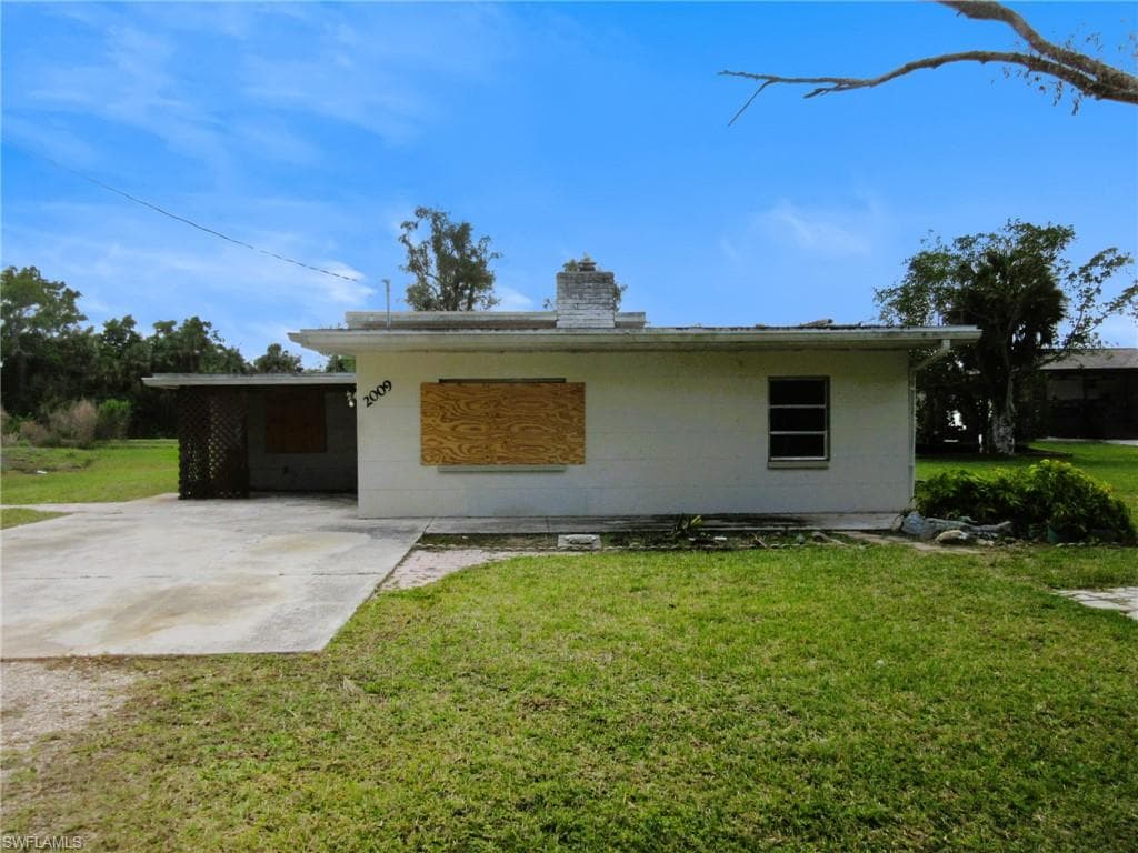 2009 Myrtle AVE PUNTA GORDA, FL 33950
