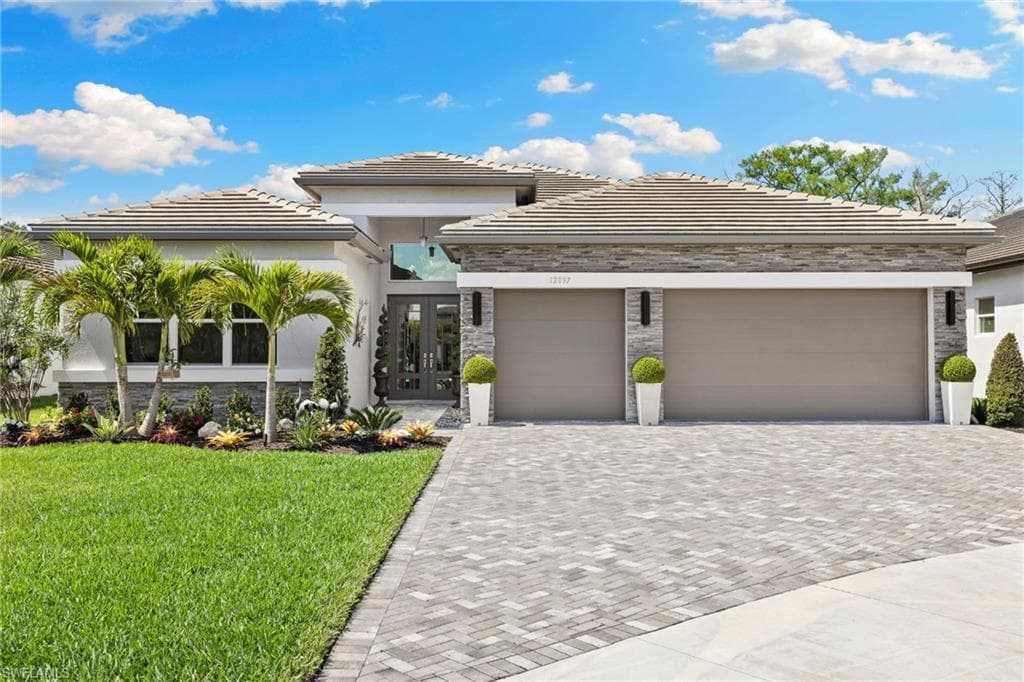 12097 Eucalyptus WAY NAPLES, FL 34120
