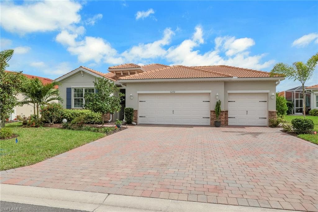 3272 Birch Tree LN ALVA, FL 33920