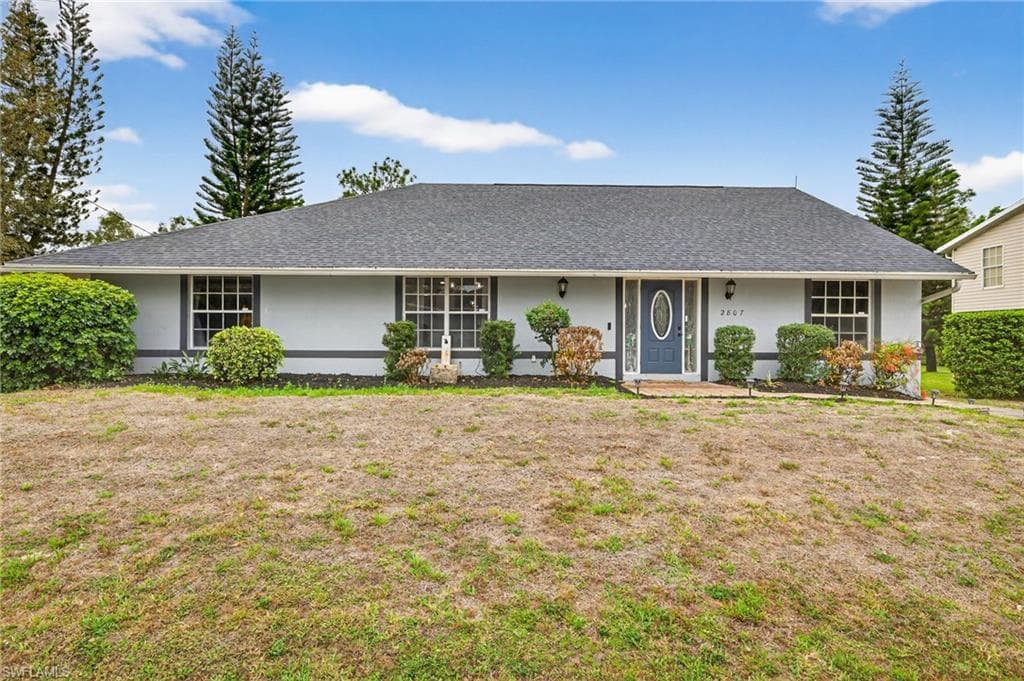 2807 52nd ST SW LEHIGH ACRES, FL 33976