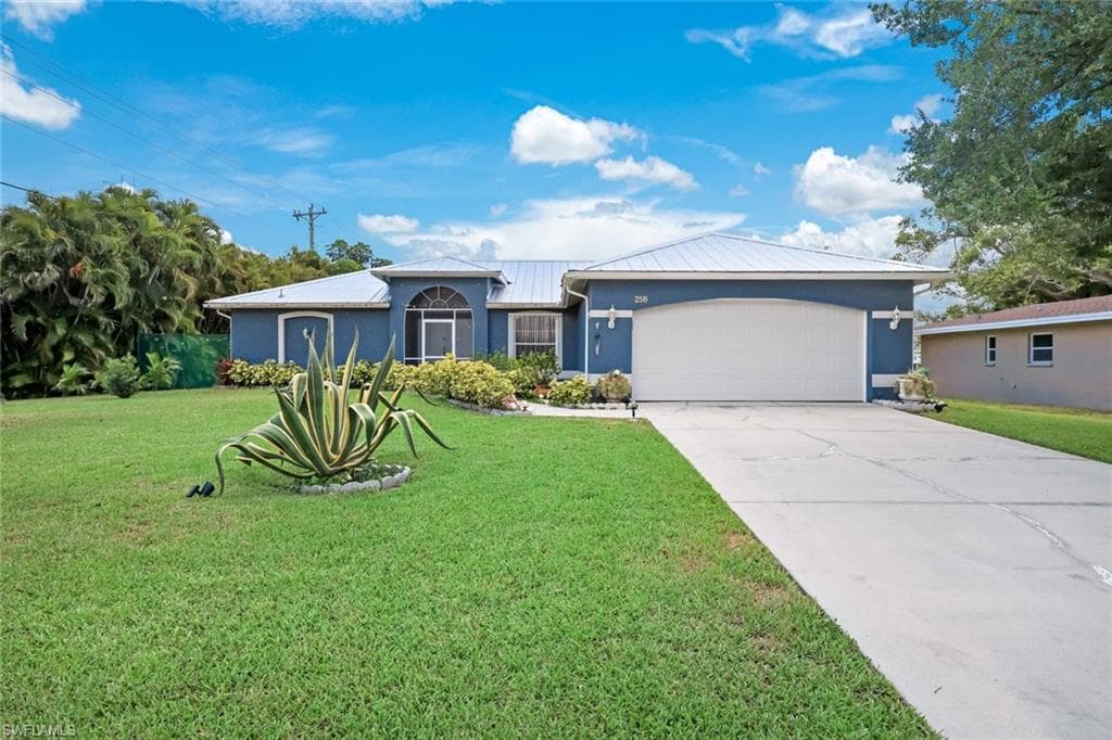 250 SE 44th ST CAPE CORAL, FL 33904