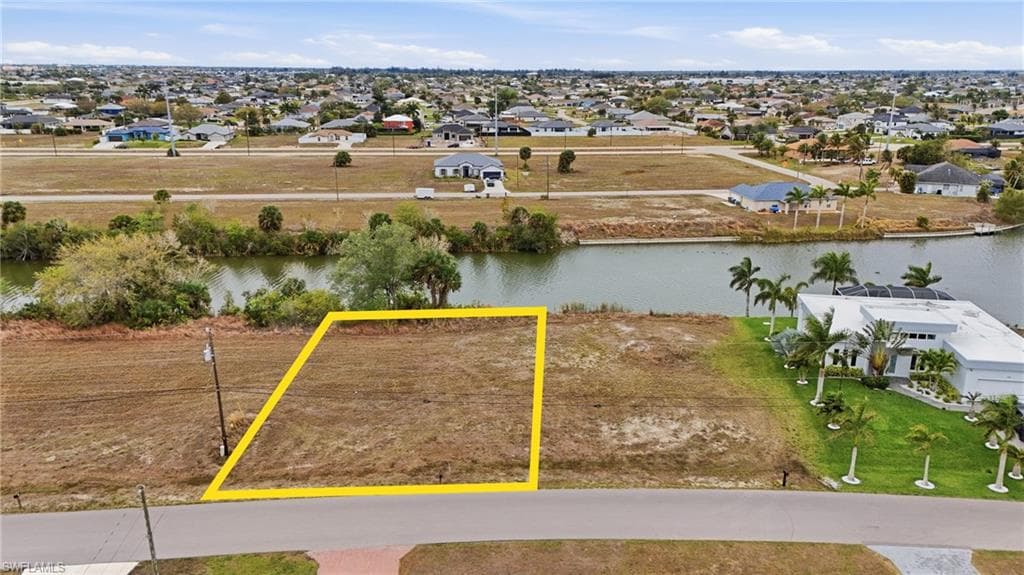 1712 NW 9th ST CAPE CORAL, FL 33993