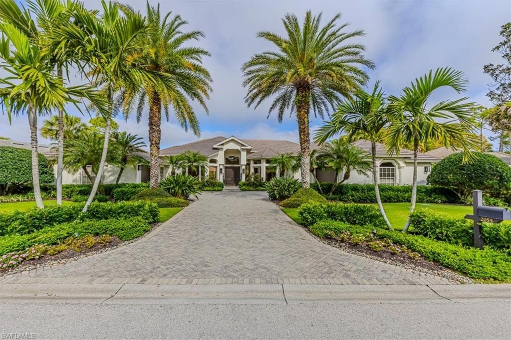 2055 Swainsons RUN NAPLES, FL 34105