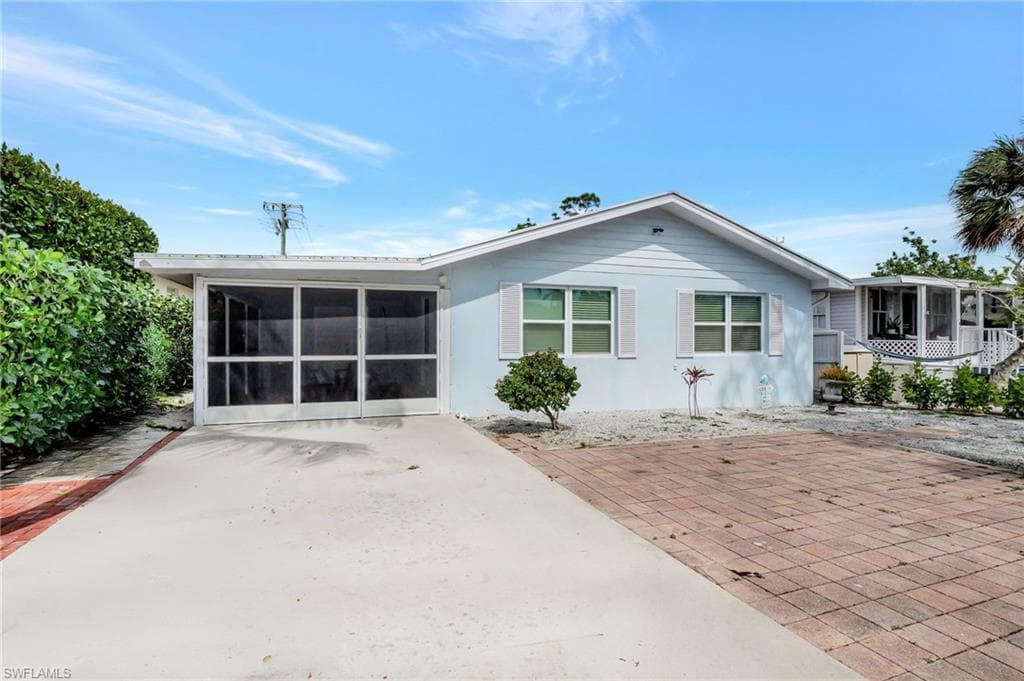 1009 Ridge ST NAPLES, FL 34103