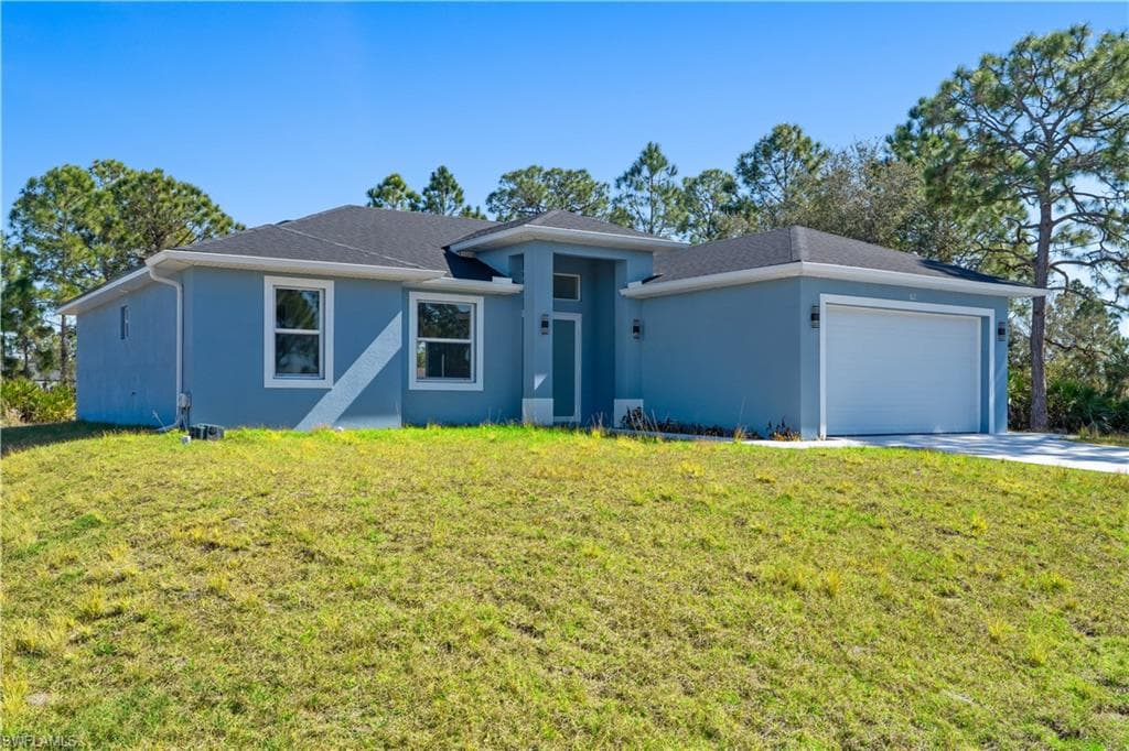 617 Valley AVE S LEHIGH ACRES, FL 33974