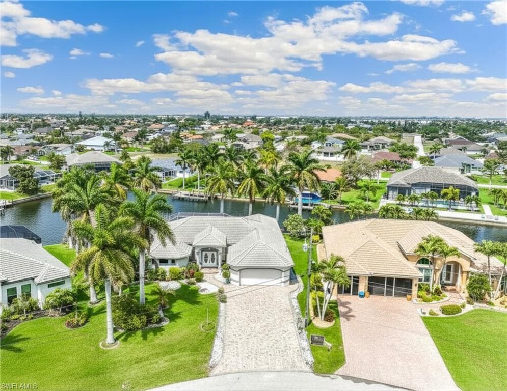 1735 SW 43rd TER CAPE CORAL, FL 33914