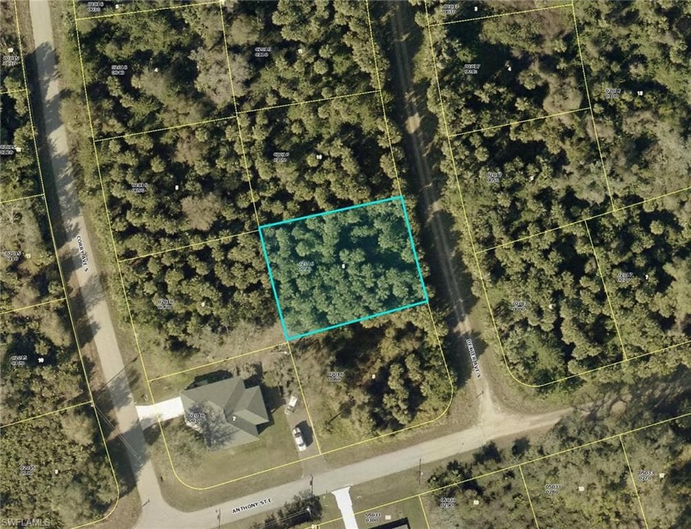 130 Dexter AVE S LEHIGH ACRES, FL 33974