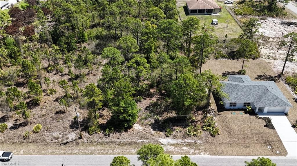 904 Clark AVE LEHIGH ACRES, FL 33972