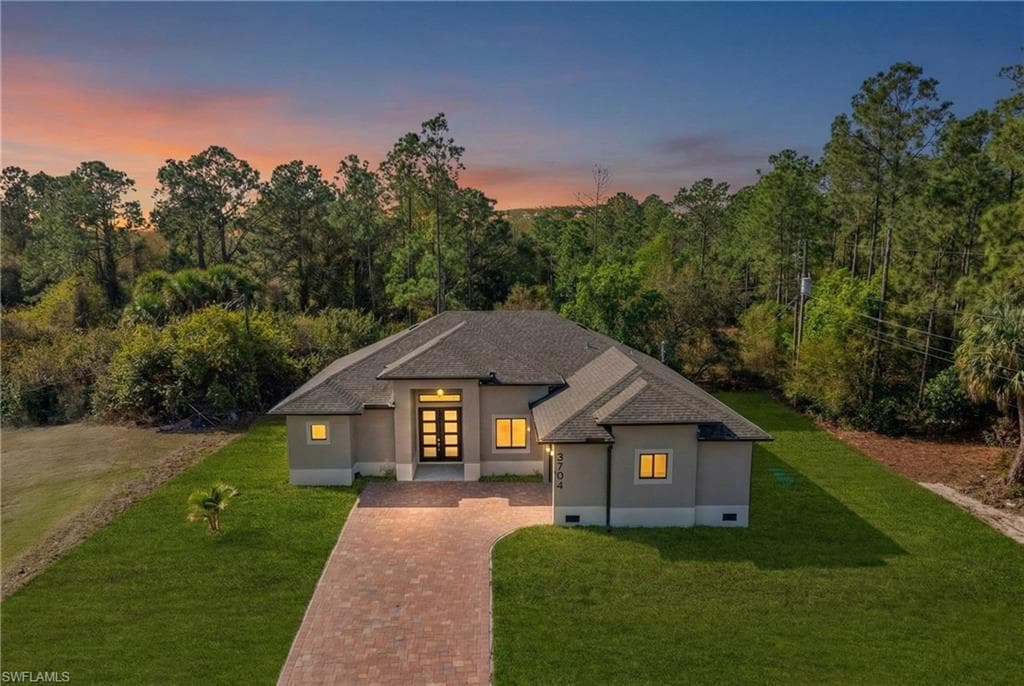 2704 E 15th ST LEHIGH ACRES, FL 33972