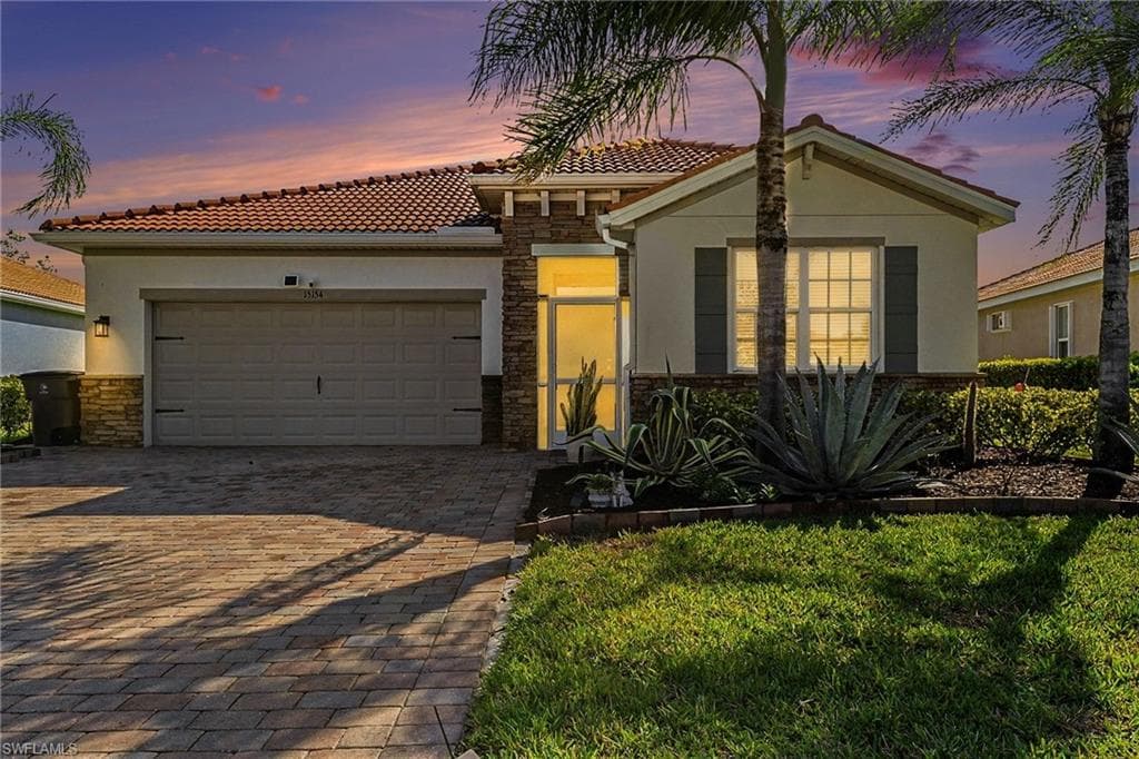 15154 Yellow Wood DR ALVA, FL 33920