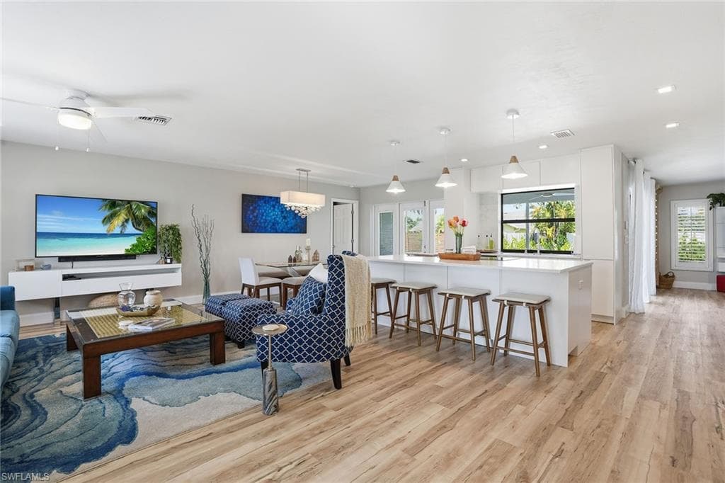 157 Willoughby DR NAPLES, FL 34110