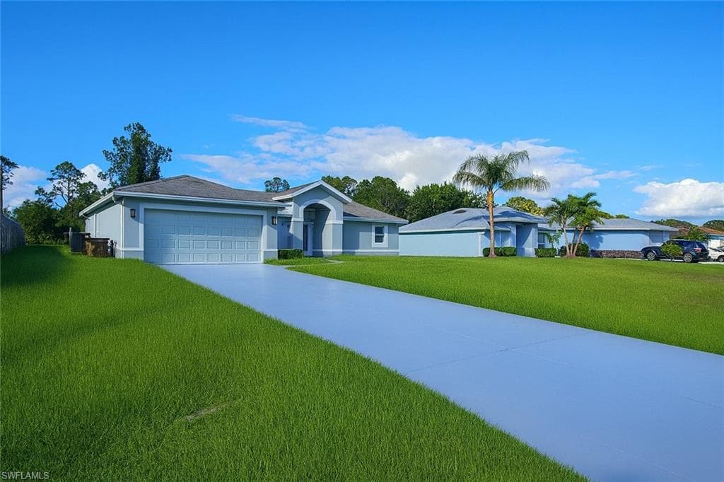 116 Ridgemont DR LEHIGH ACRES, FL 33972