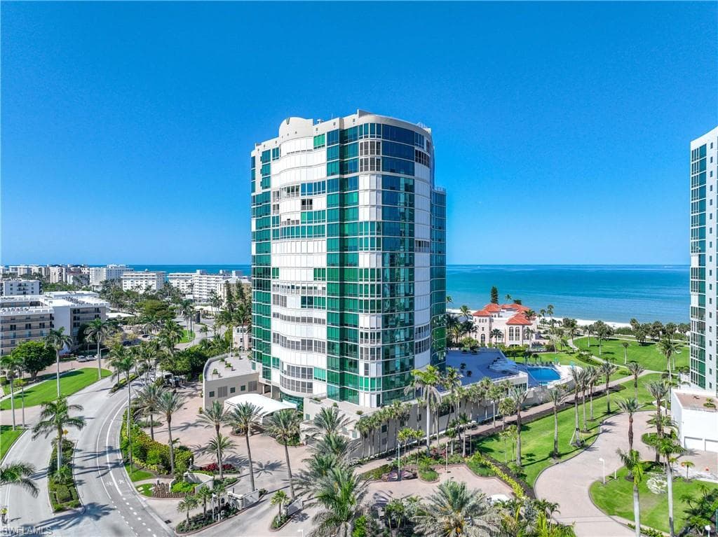 3971 Gulf Shore BLVD N 401 NAPLES, FL 34103