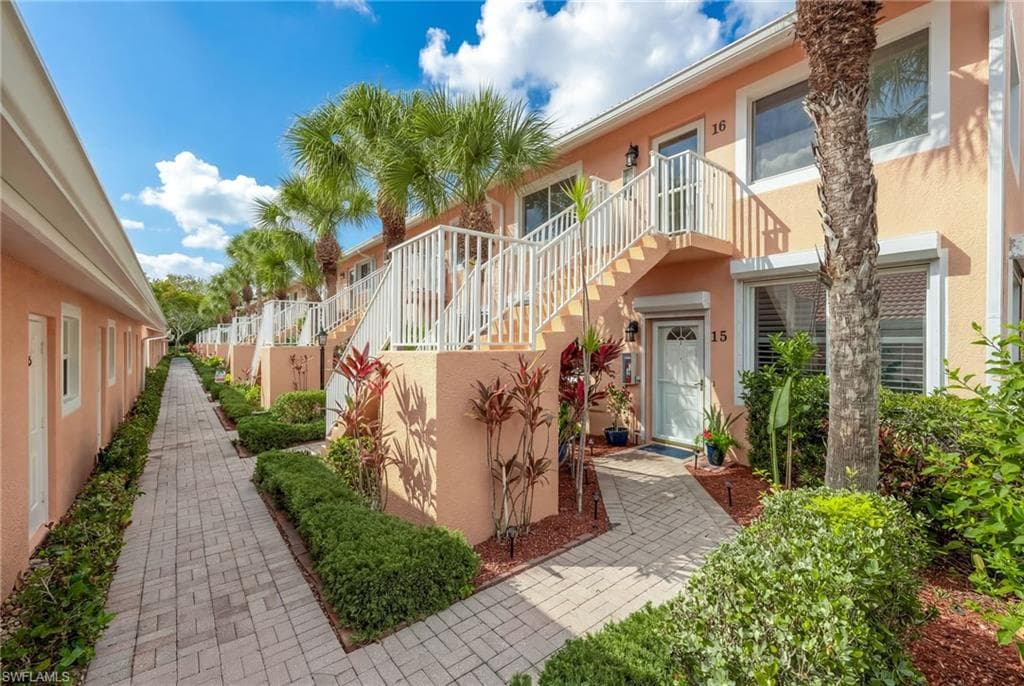 6840 Beach Resort DR 16 NAPLES, FL 34114