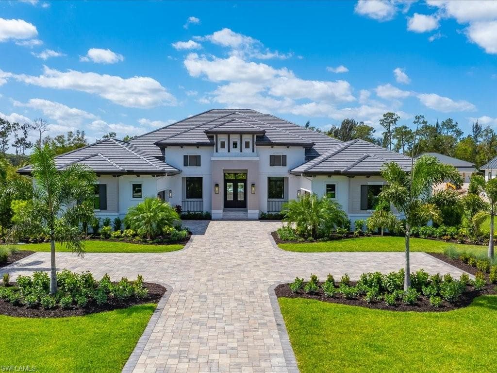 6462 Daniels RD NAPLES, FL 34109