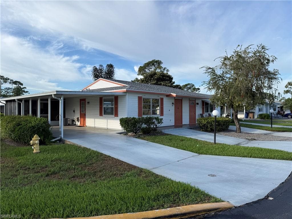 46 Desert Candle CIR LEHIGH ACRES, FL 33936