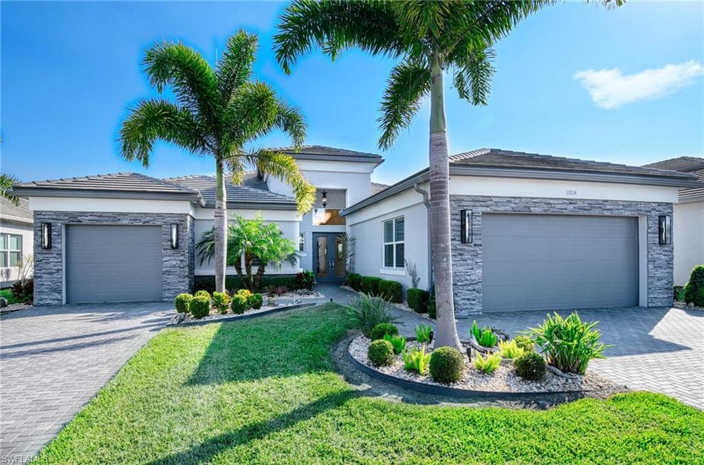11724 Peony TER NAPLES, FL 34120