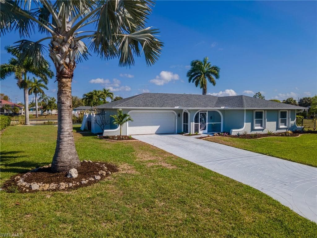 2213 NE 4th ST CAPE CORAL, FL 33909