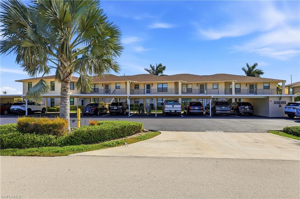 4005 SE 19th PL 8 CAPE CORAL, FL 33904