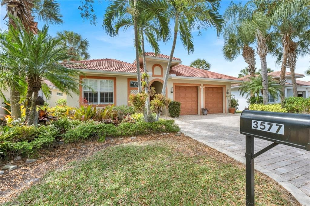 3577 Corinthian WAY NAPLES, FL 34105