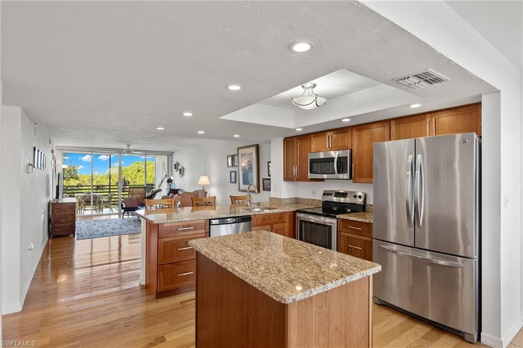 290 Naples Cove DR 2602 NAPLES, FL 34110