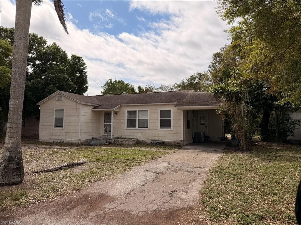 2114 Dora ST FORT MYERS, FL 33901