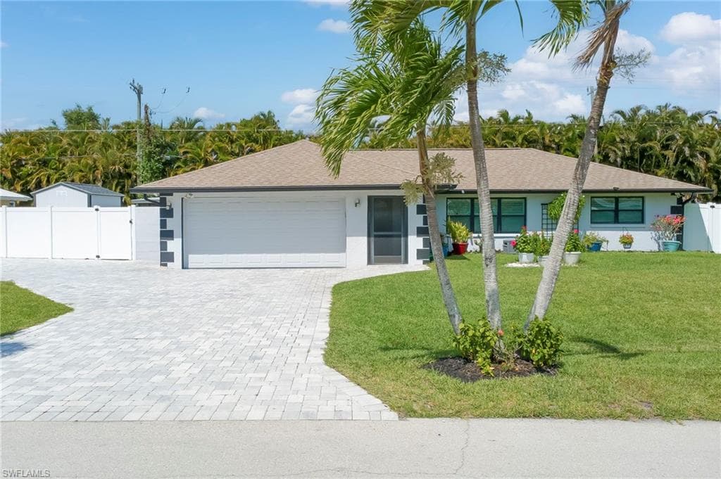 1089 N Town And River DR FORT MYERS, FL 33919