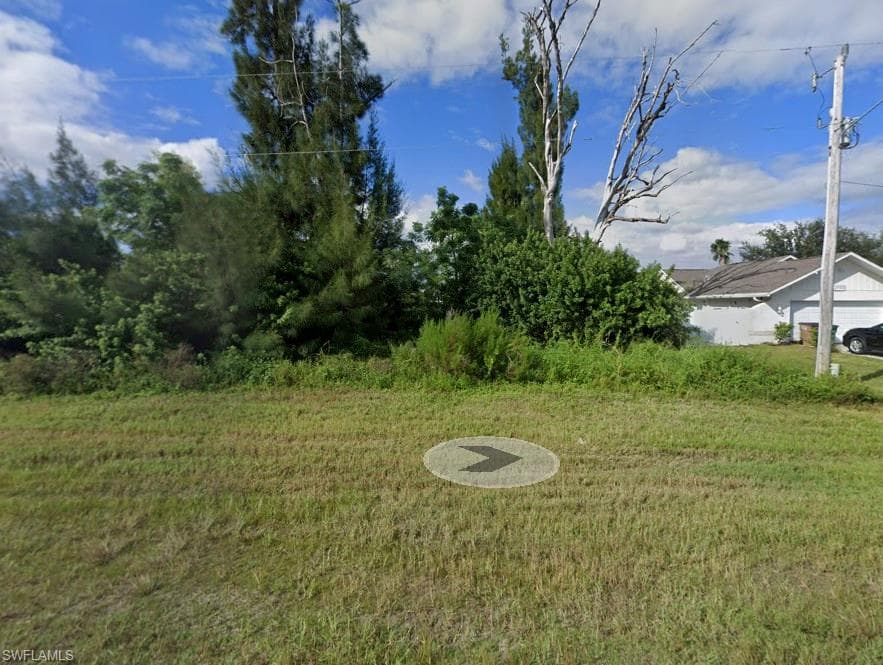 1929 SW 4th ST CAPE CORAL, FL 33991