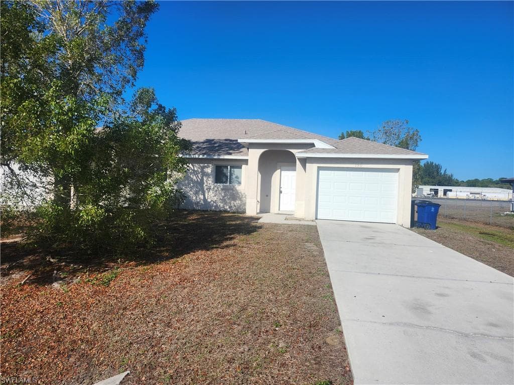 2519 Park RD LEHIGH ACRES, FL 33971