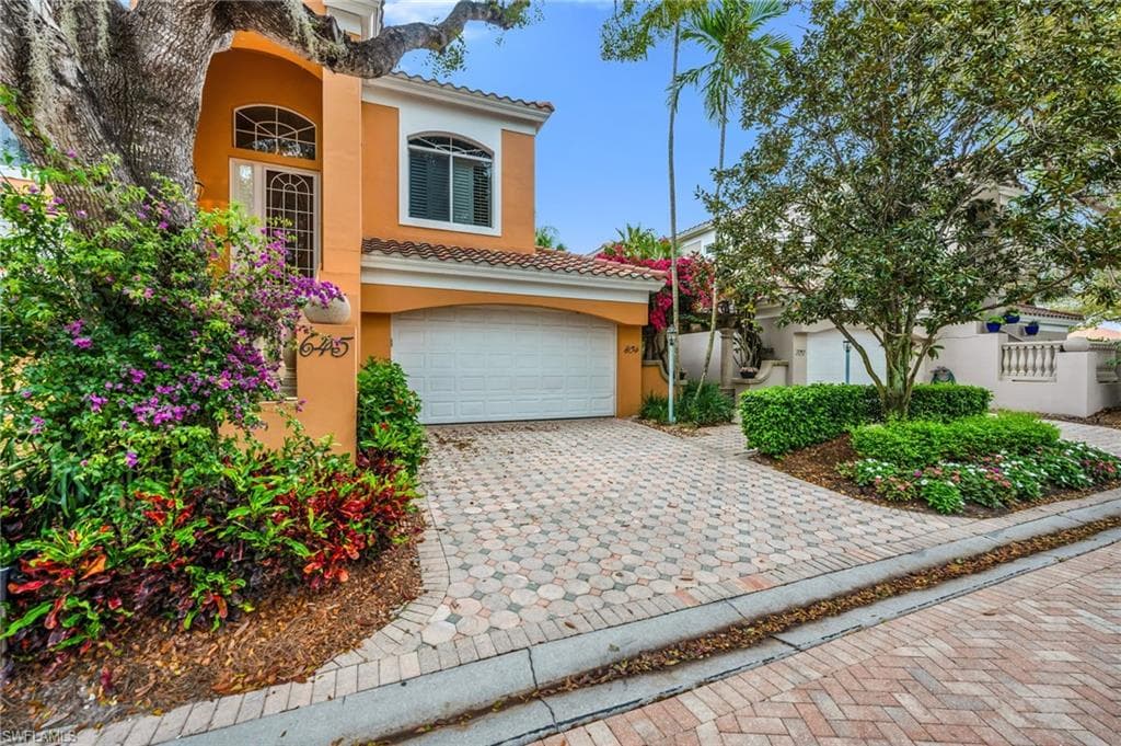 645 Via Mezner 804 NAPLES, FL 34108