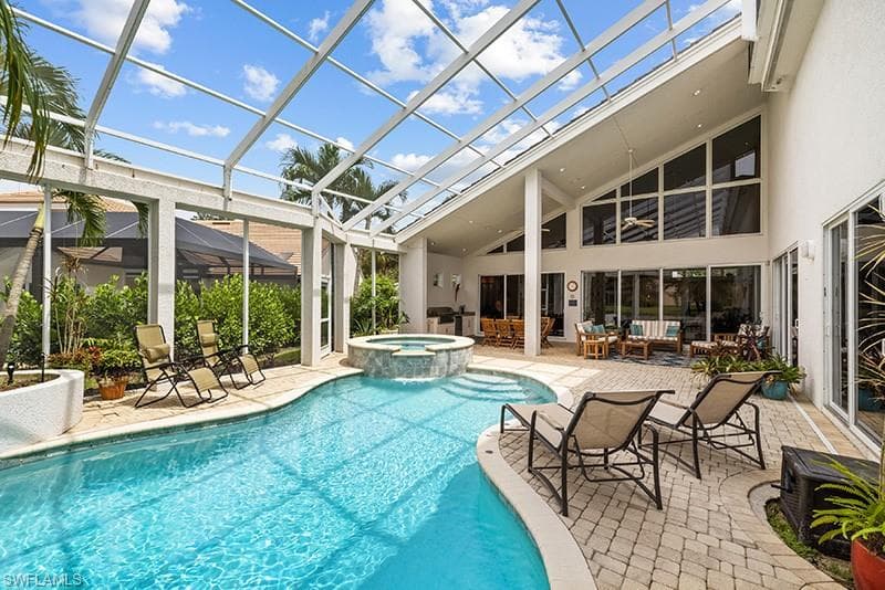 433 Crestwood LN NAPLES, FL 34113