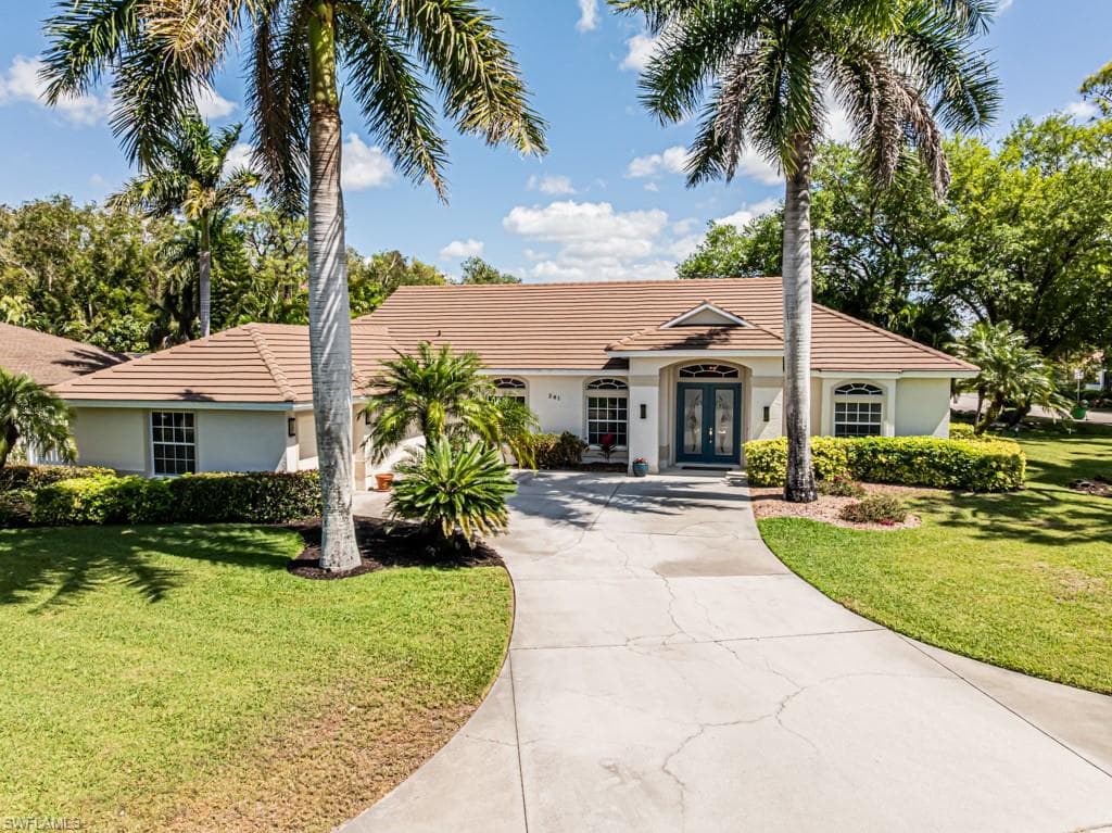 241 Palmetto Dunes CIR NAPLES, FL 34113