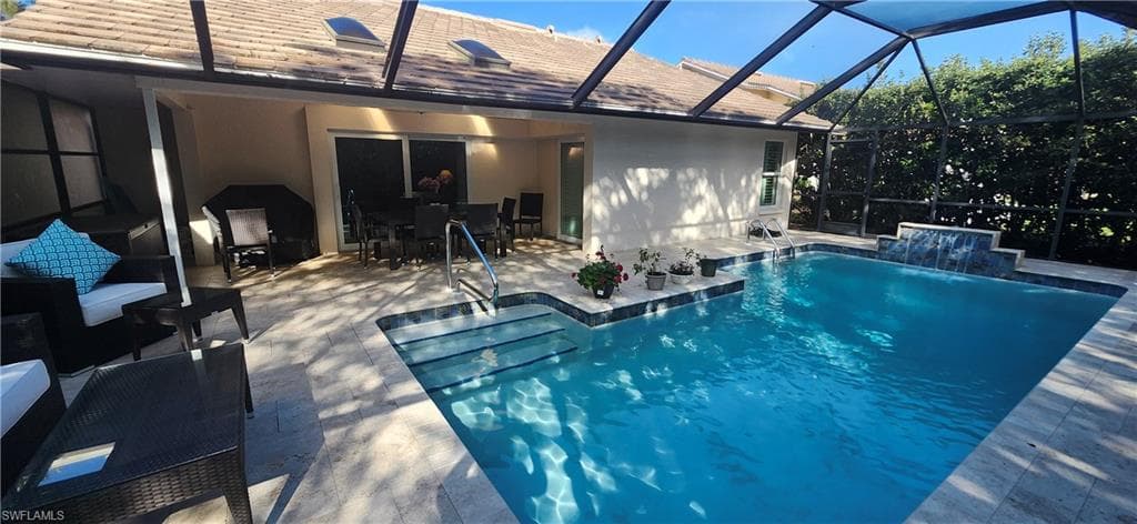 373 Fox Den CIR NAPLES, FL 34104