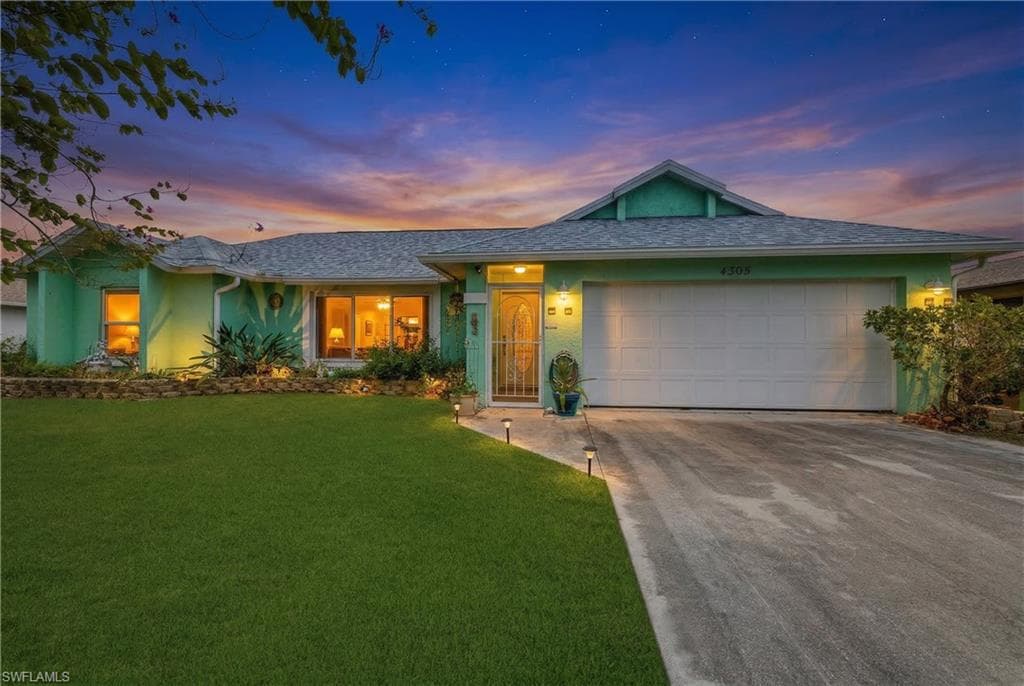 4305 SW 1st PL CAPE CORAL, FL 33914