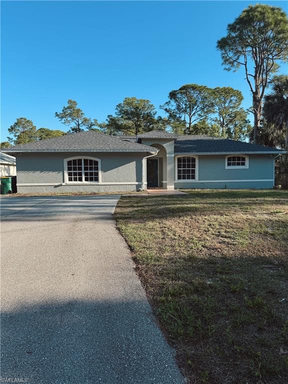 1071 18th AVE NE NAPLES, FL 34120