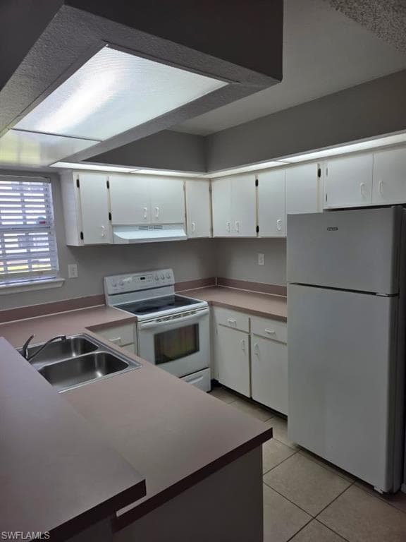 1989 Rookery Bay DR 704 NAPLES, FL 34114