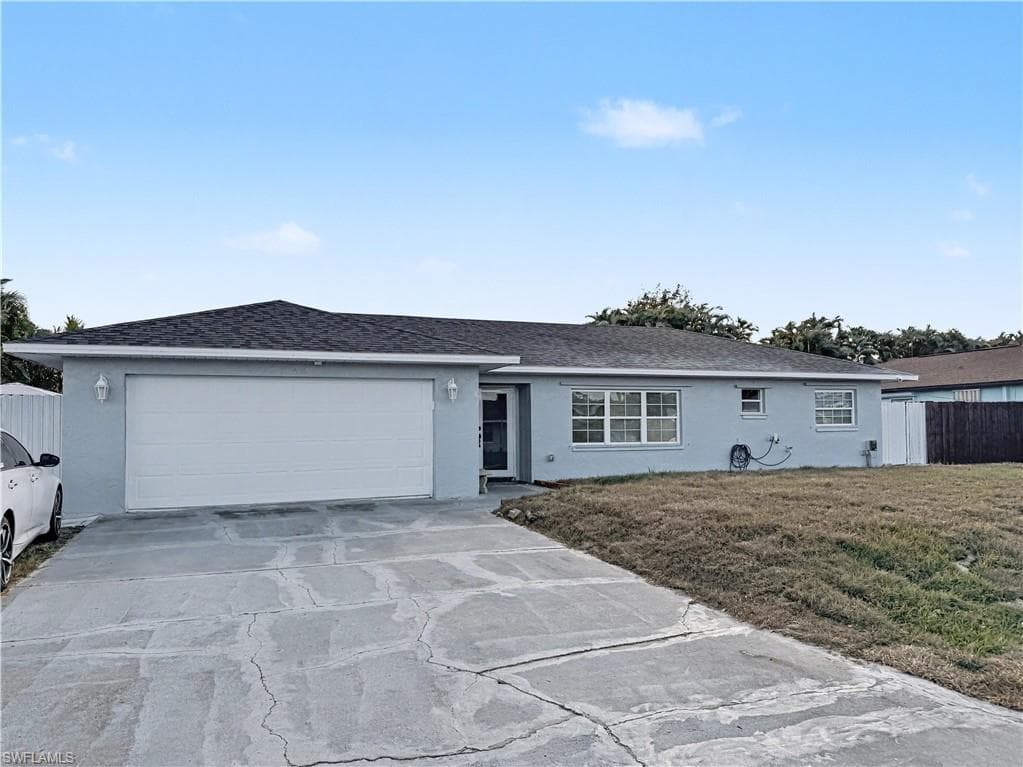 7658 Laurel Valley RD FORT MYERS, FL 33967