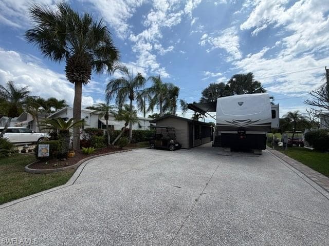 1113 Silver Lakes BLVD NAPLES, FL 34114
