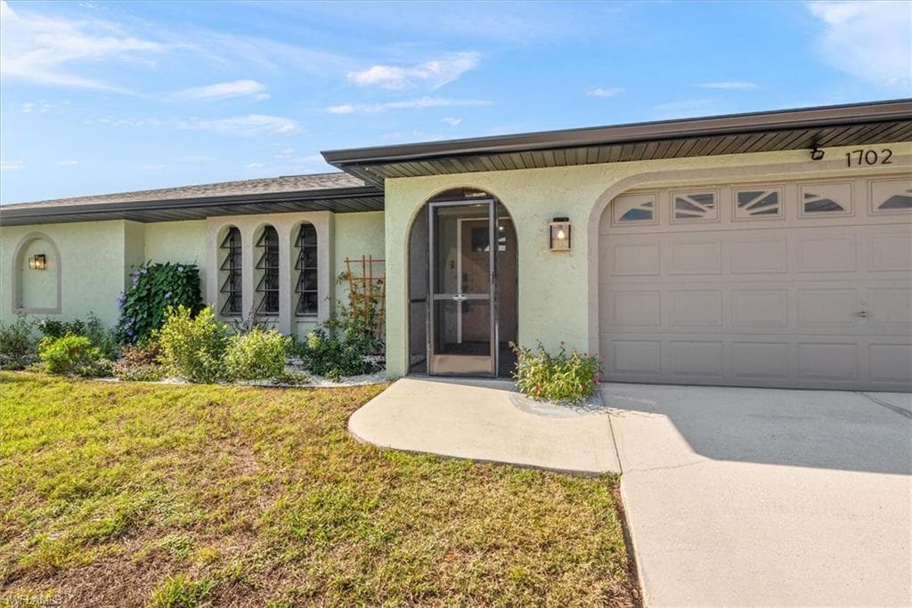 1702 SE 5th CT CAPE CORAL, FL 33990